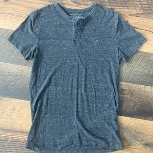 Men’s American Eagle shirt